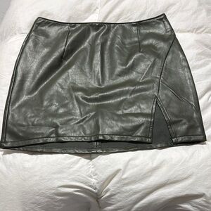 Chic Faux Leather Mini Skirt in Olive Green